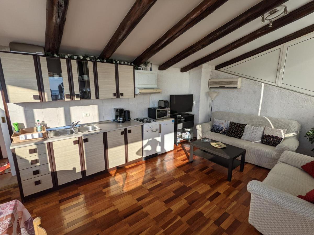 A Window On Rovinj 아파트 외부 사진